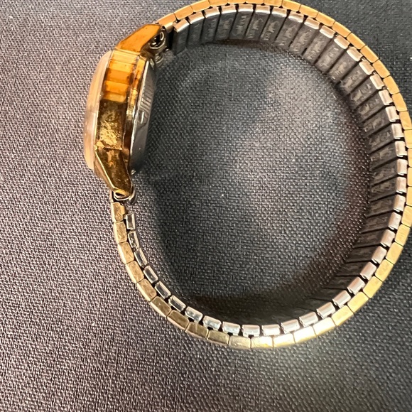 Classic Ladies Omega Watch - Picture 5 of 6